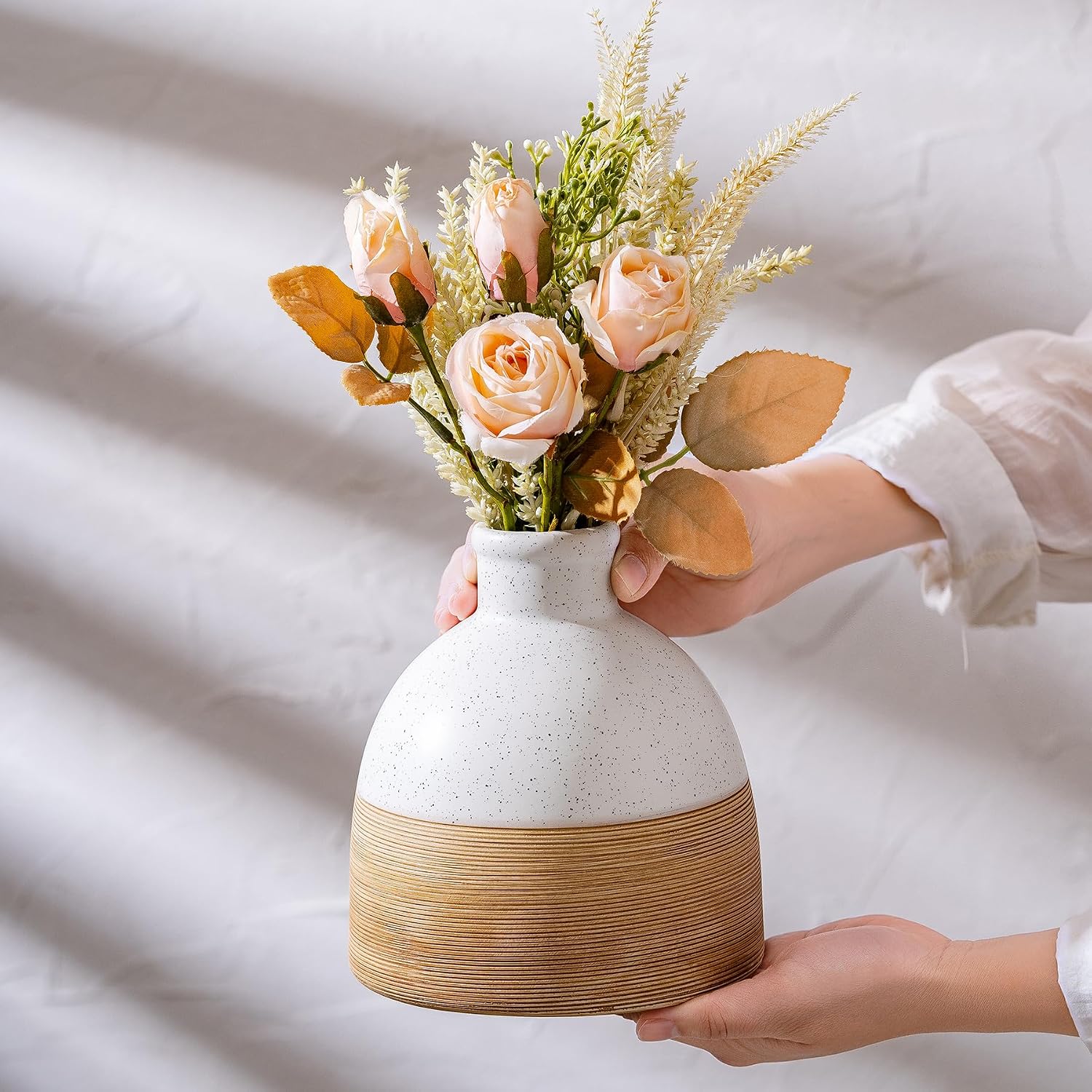 Large Country Farmhouse Style Ceramic Vase, Vintage Reed White Modern Decorative Ceramic Vase - Image 2