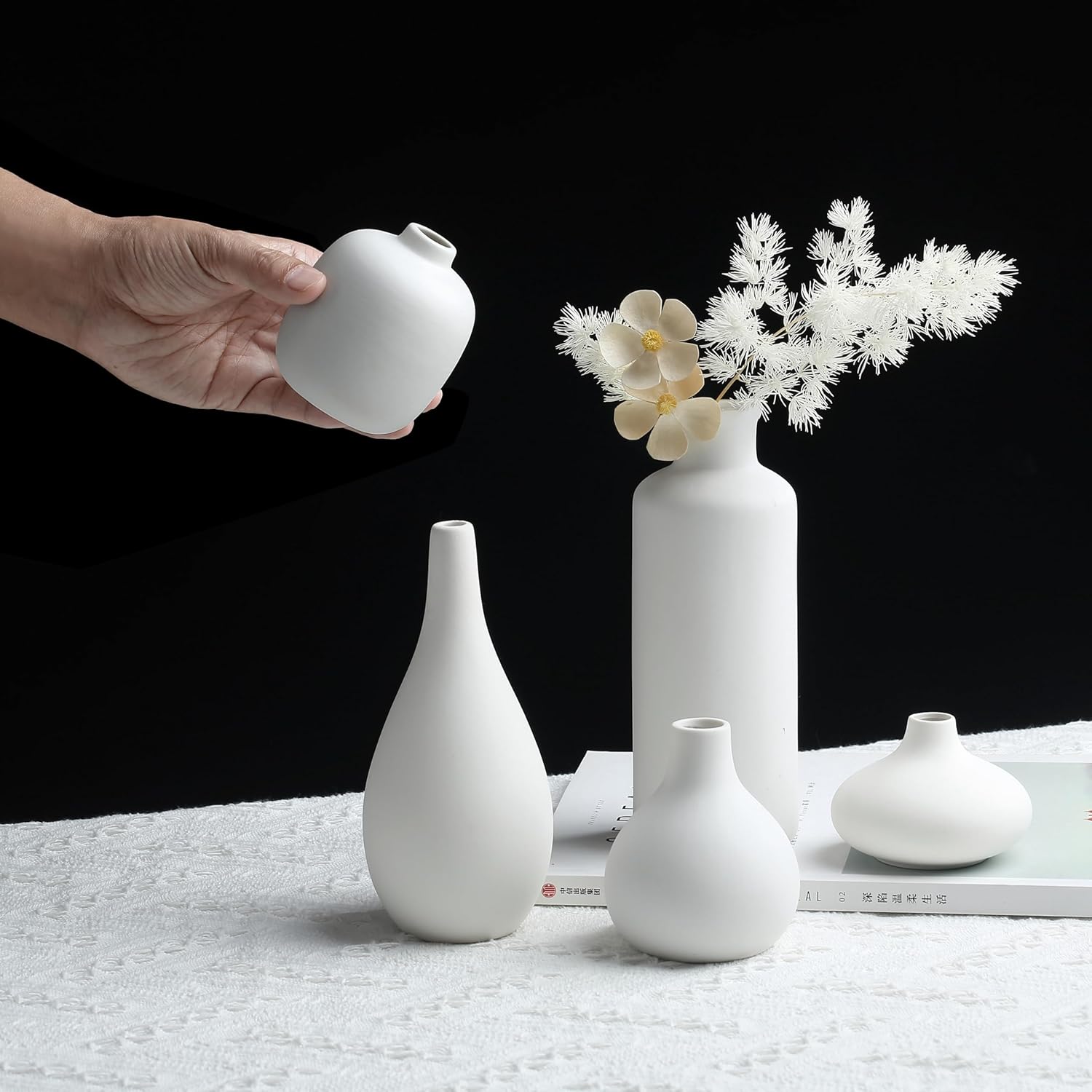 8-piece white ceramic vase set, suitable for arranging dried pampas grass; beautiful bohemian modern style decoration. - Image 2